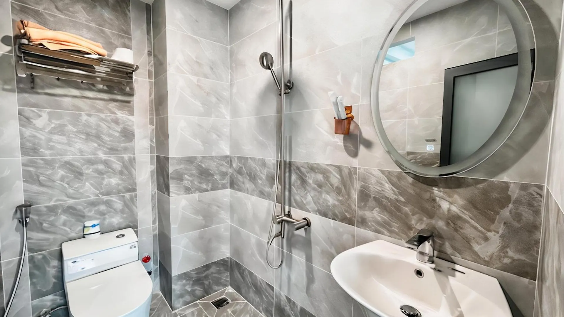 Four P Home'S - Luxury Apartment Ho Chi Minh-staden Lägenhetshotell